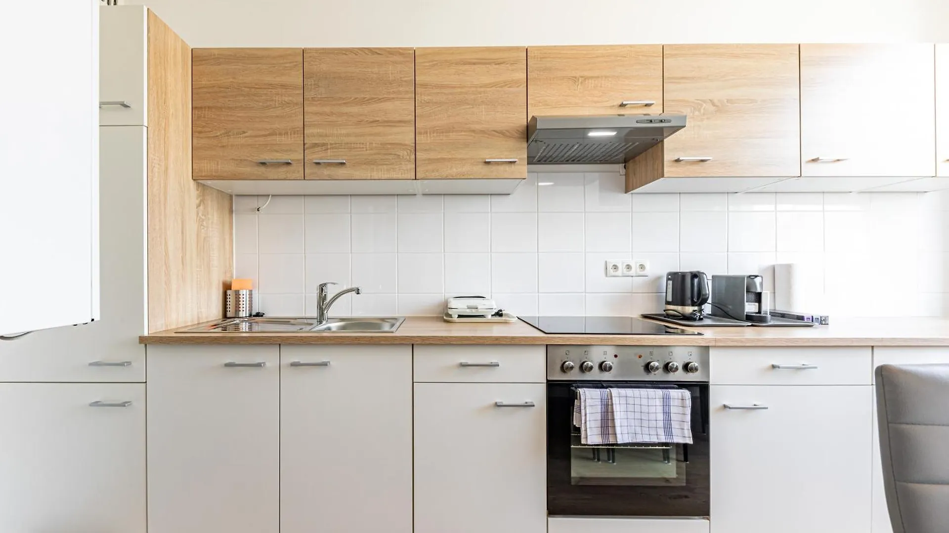 Peaceful & Connected By Jr City Apartments Vienna Austria
